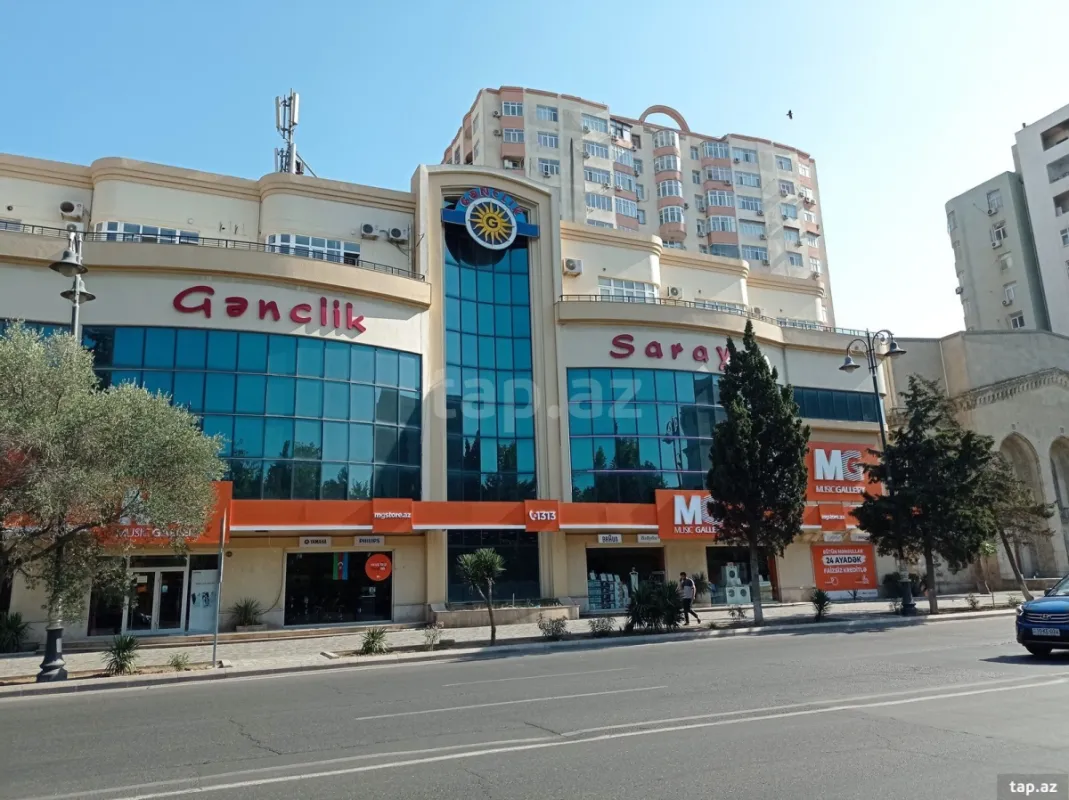 Kirayə verilir 2 otaqlı mənzil 75 m²