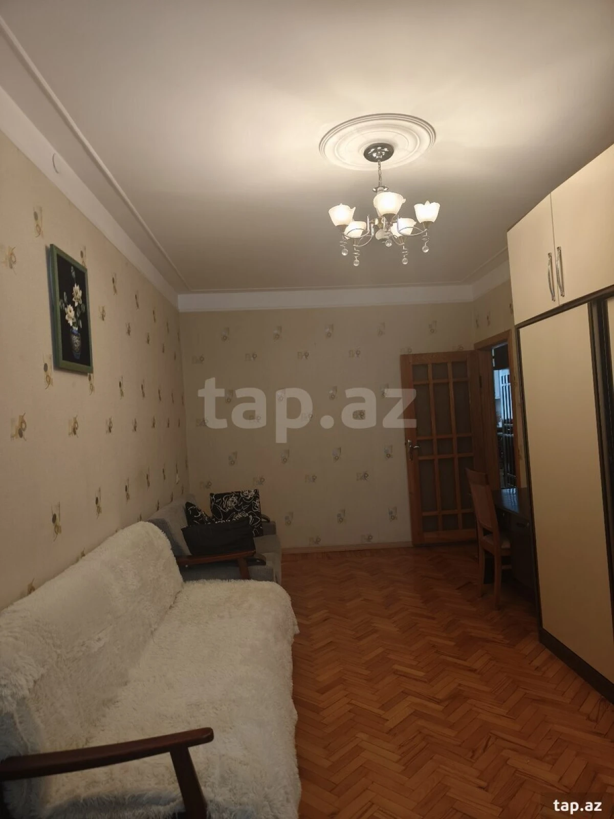 Satılır 3 otaqlı mənzil 91.4 m²