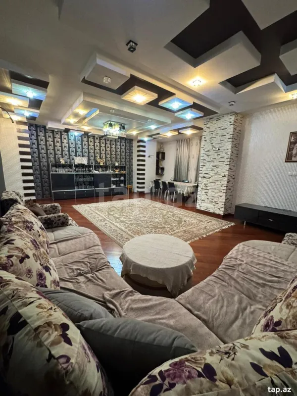 Satılır 4 otaqlı yeni tikili 187 m²