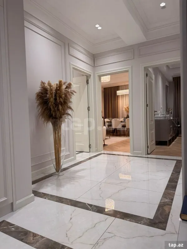 Kirayə verilir 2 otaqlı yeni tikili 80 m²