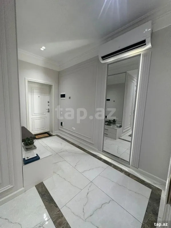 Kirayə verilir 2 otaqlı yeni tikili 80 m²