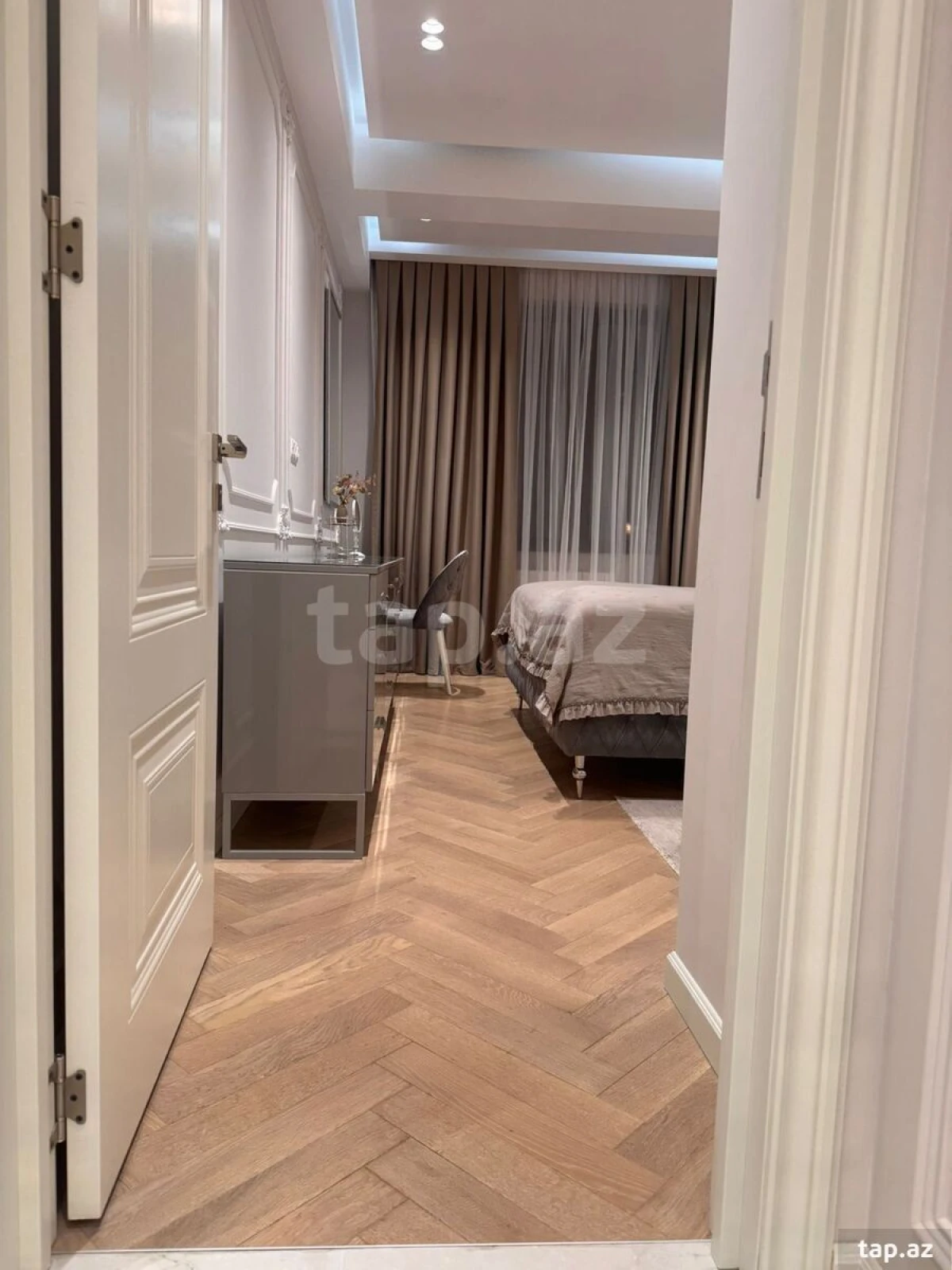 Kirayə verilir 2 otaqlı yeni tikili 80 m²