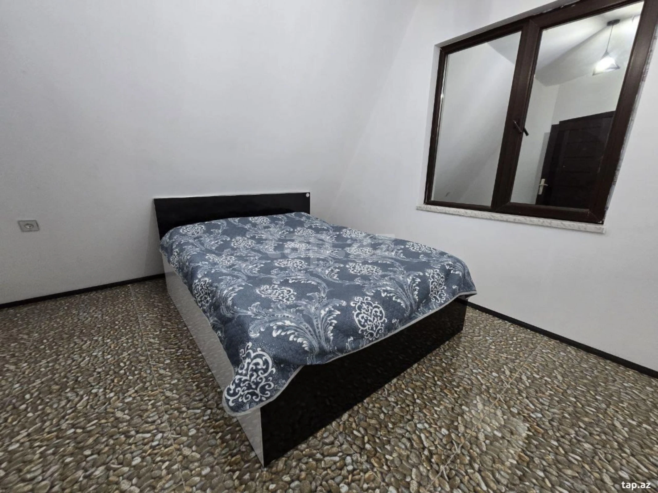 Kirayə verilir 3 otaqlı həyət evi