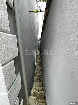 Satılır 8 otaqlı həyət evi