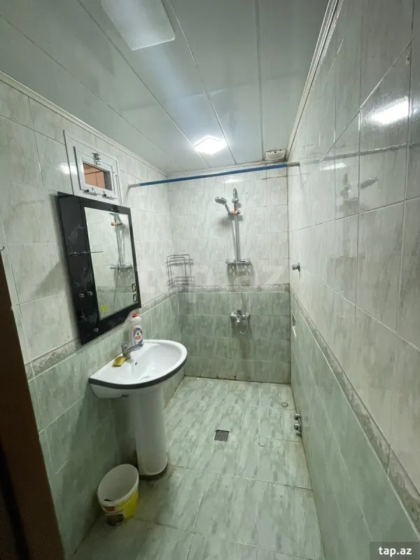 Kirayə verilir 2 otaqlı mənzil 65 m²