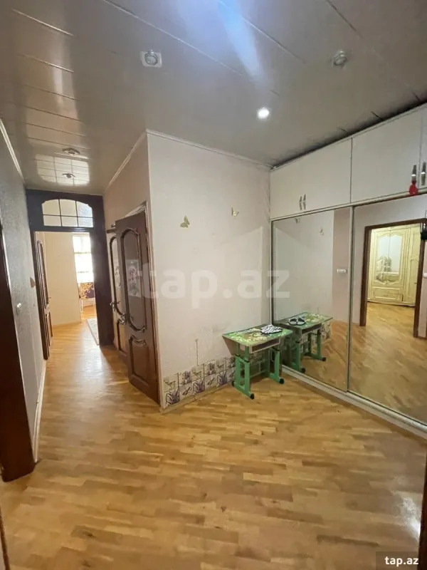 Kirayə verilir 2 otaqlı mənzil 65 m²