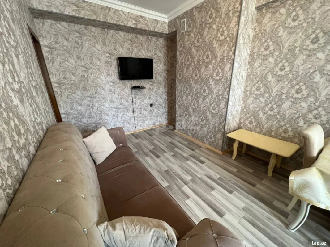 Kirayə verilir 2 otaqlı yeni tikili 70 m²