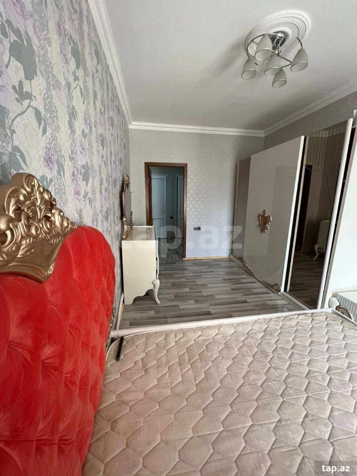 Kirayə verilir 2 otaqlı yeni tikili 70 m²