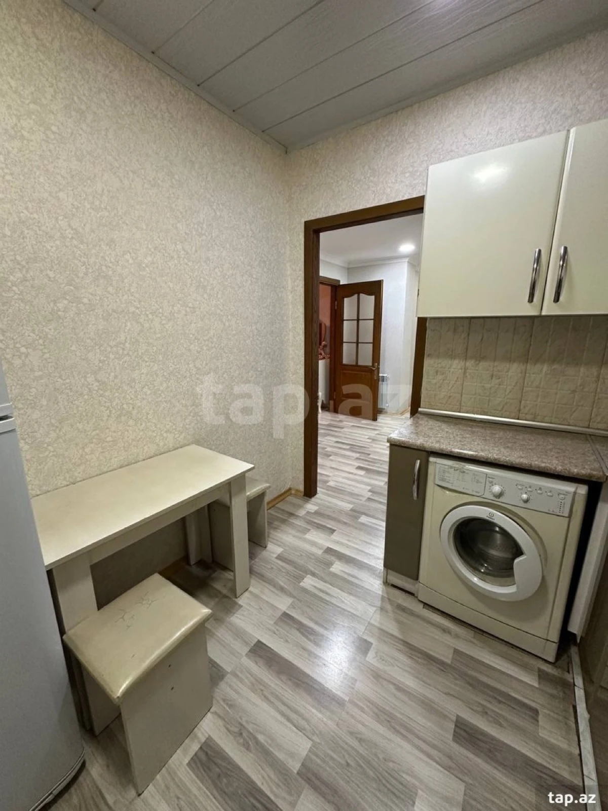 Kirayə verilir 2 otaqlı yeni tikili 70 m²