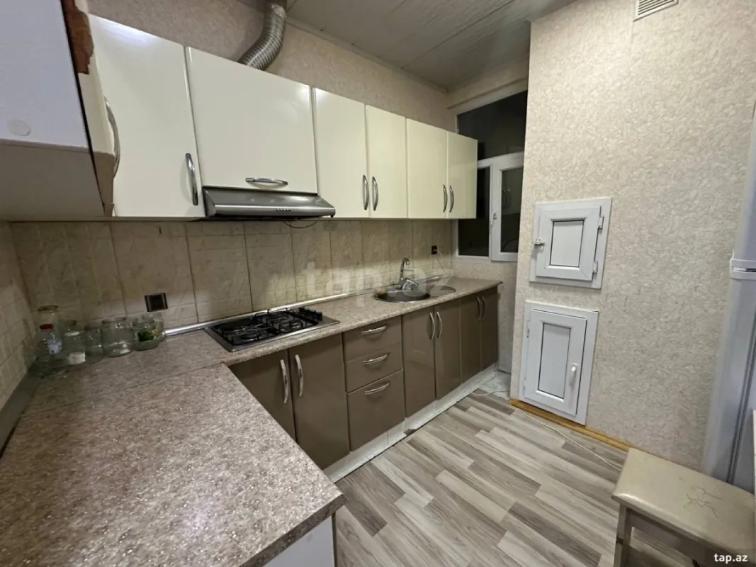 Kirayə verilir 2 otaqlı yeni tikili 70 m²