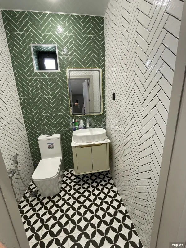 Satılır 5 otaqlı həyət evi