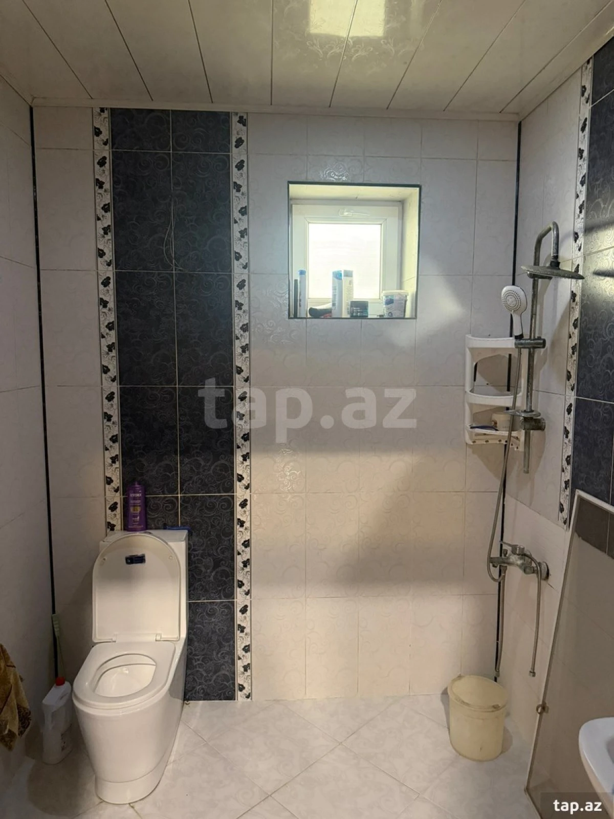 Satılır 6 otaqlı həyət evi