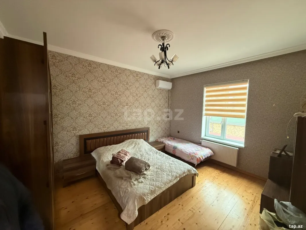 Satılır 6 otaqlı həyət evi