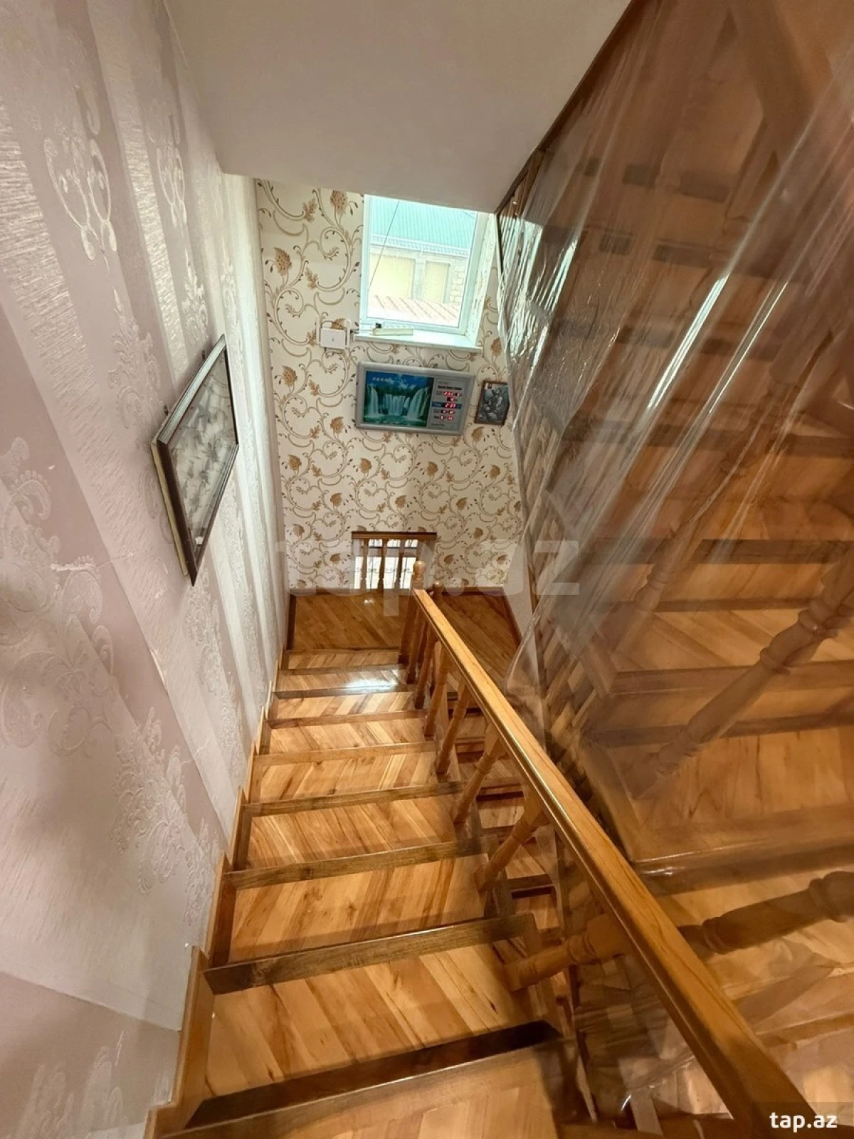 Satılır 6 otaqlı həyət evi