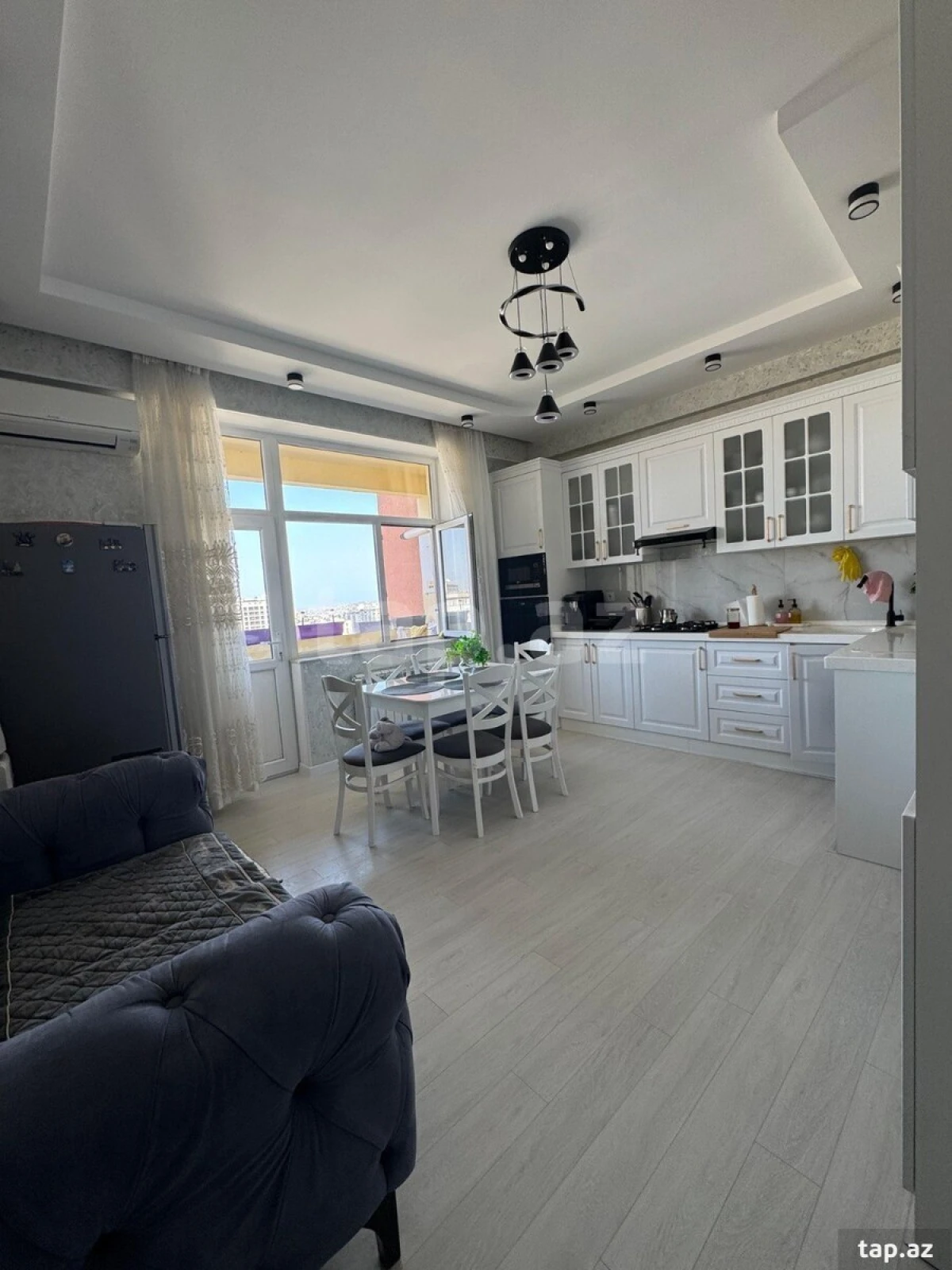 Satılır 3 otaqlı yeni tikili 122 m²