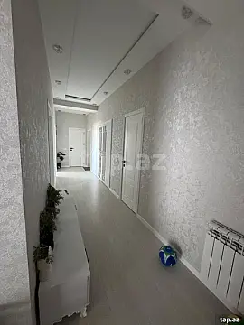 Satılır 3 otaqlı yeni tikili 122 m²