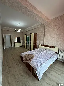 Kirayə verilir 2 otaqlı yeni tikili 76 m²