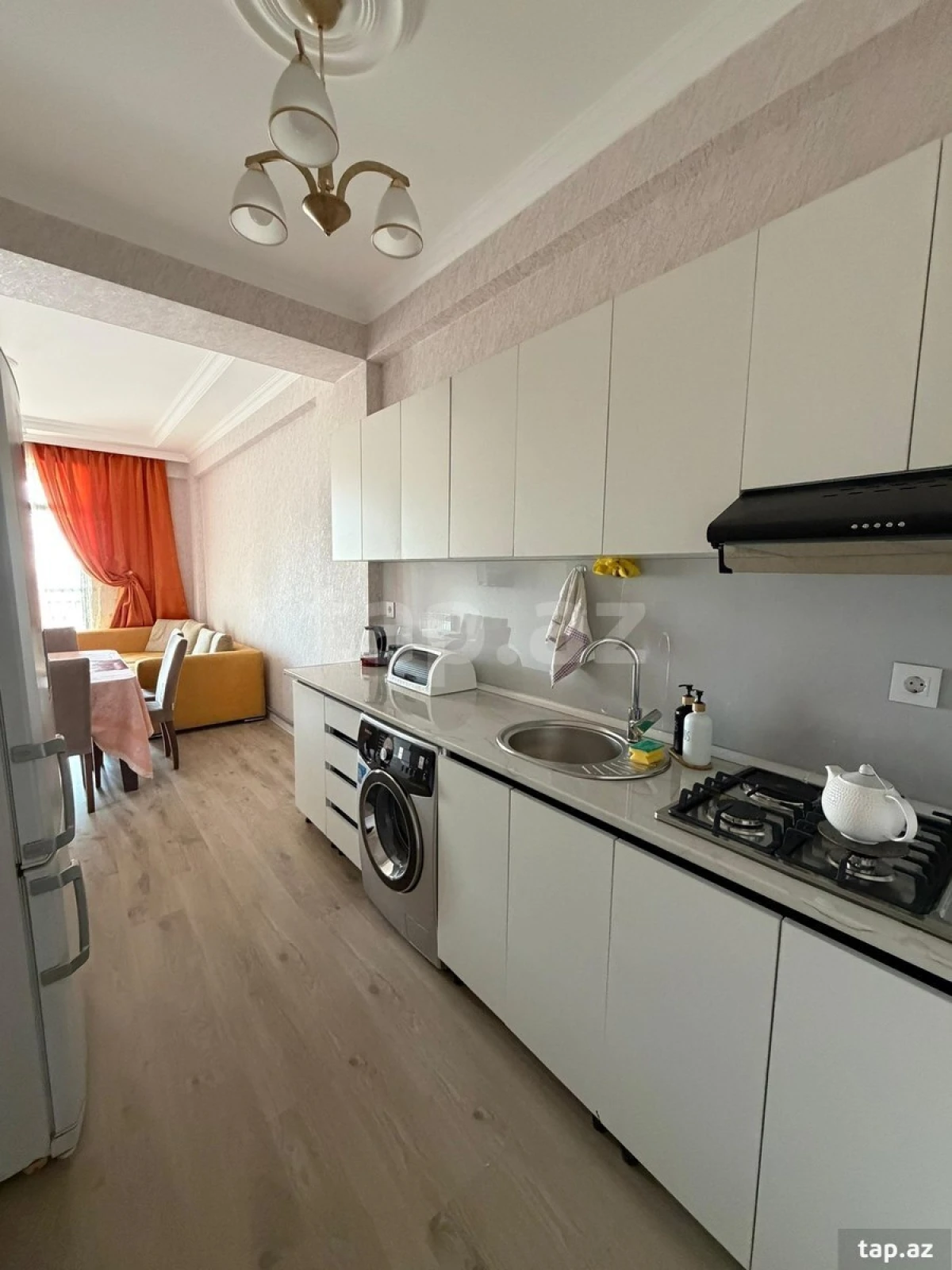 Kirayə verilir 2 otaqlı yeni tikili 76 m²