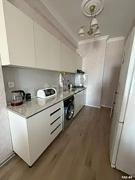 Kirayə verilir 2 otaqlı yeni tikili 76 m²