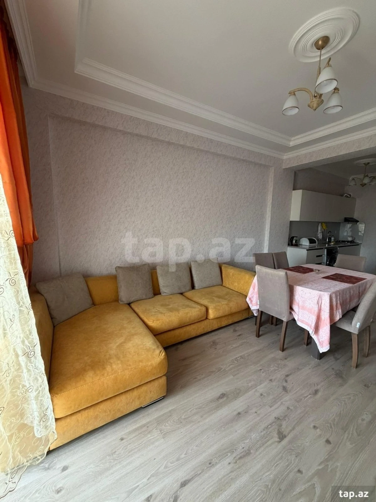 Kirayə verilir 2 otaqlı yeni tikili 76 m²