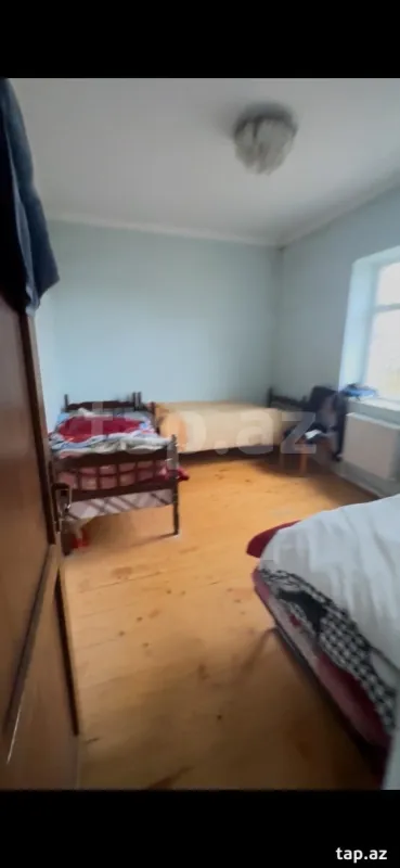 Satılır 4 otaqlı həyət evi