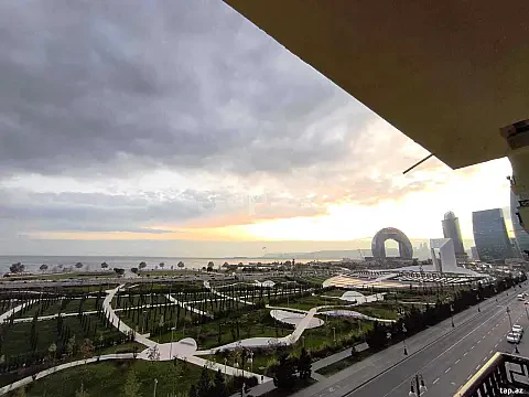 Satılır 4 otaqlı mənzil 78 m² — Bakı 4 otaq 78.00 m²