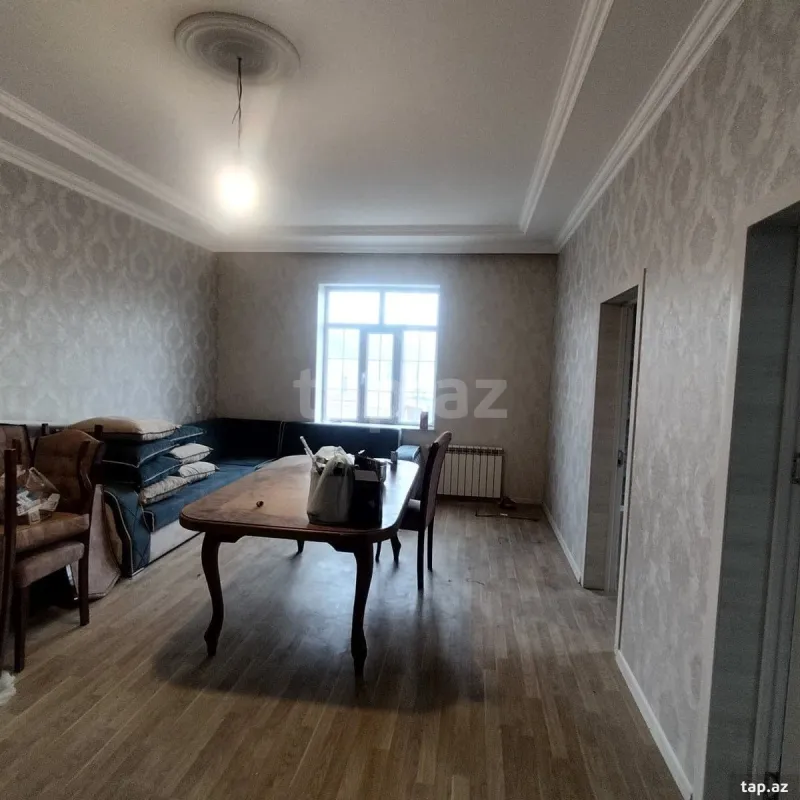 Satılır 4 otaqlı həyət evi