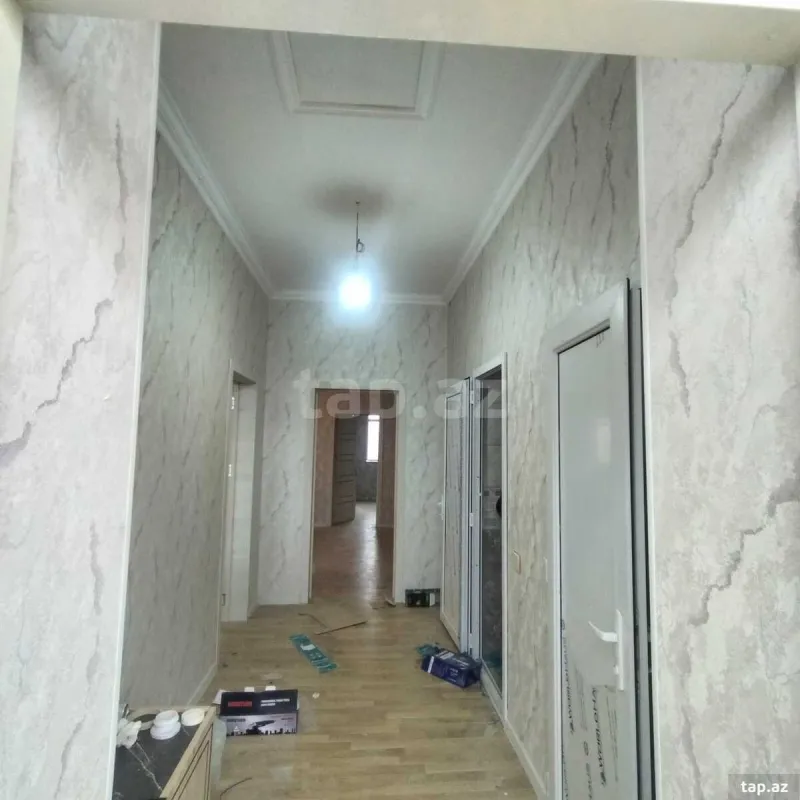 Satılır 4 otaqlı həyət evi