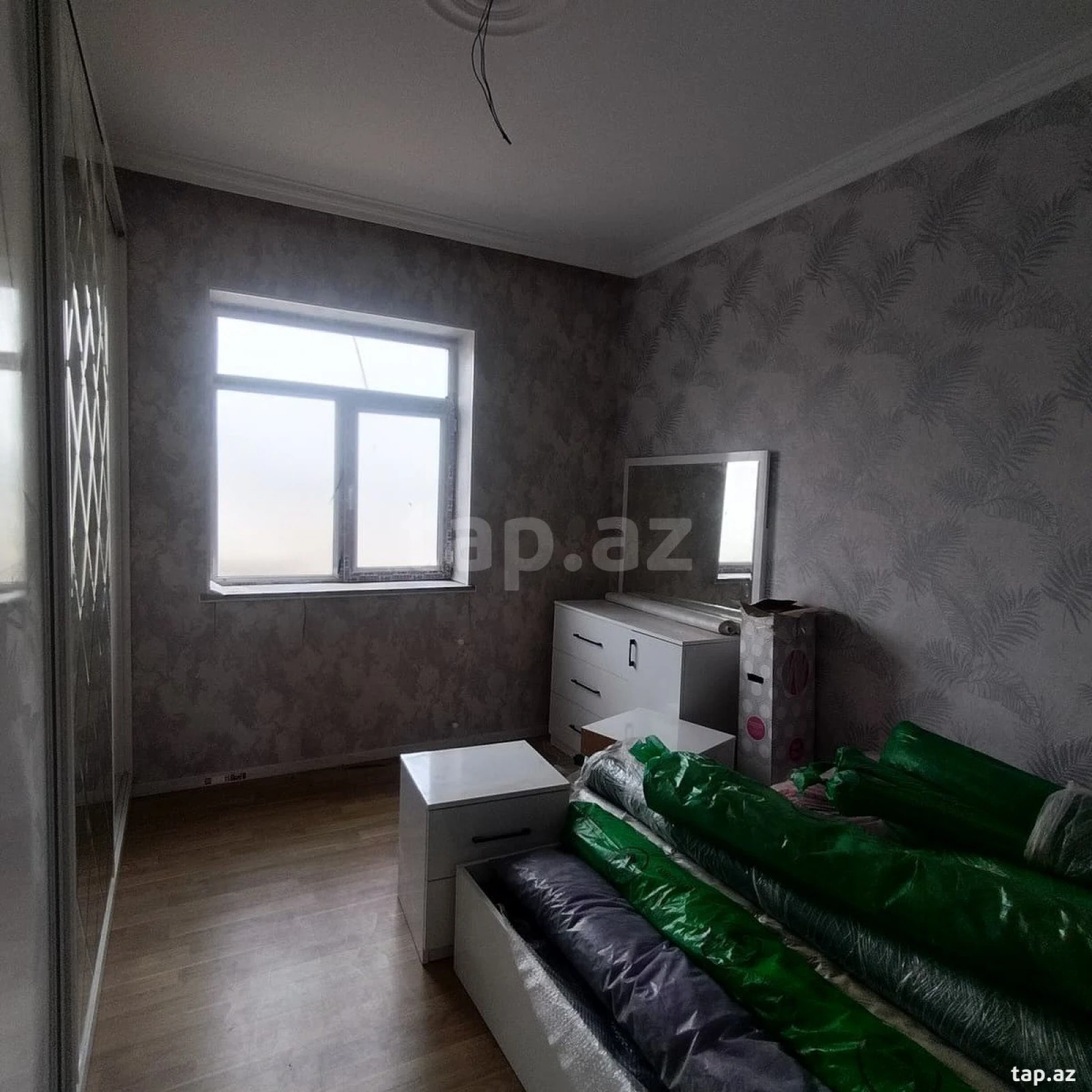 Satılır 4 otaqlı həyət evi