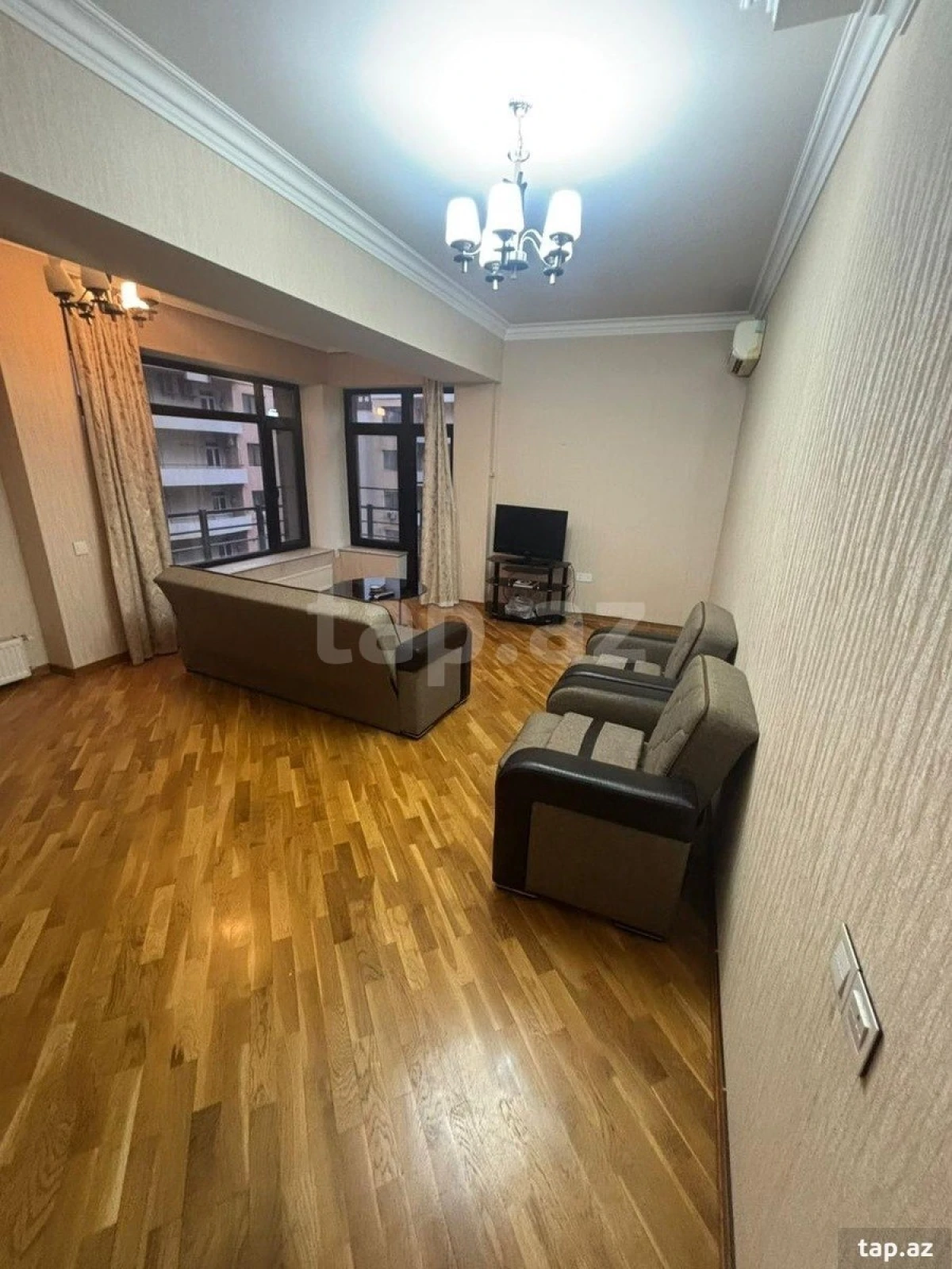 Kirayə verilir 2 otaqlı yeni tikili 90 m²