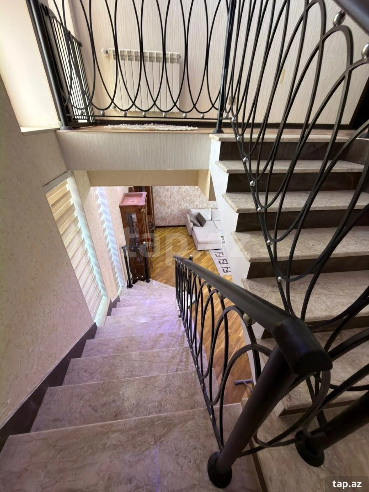 Satılır 4 otaqlı həyət evi