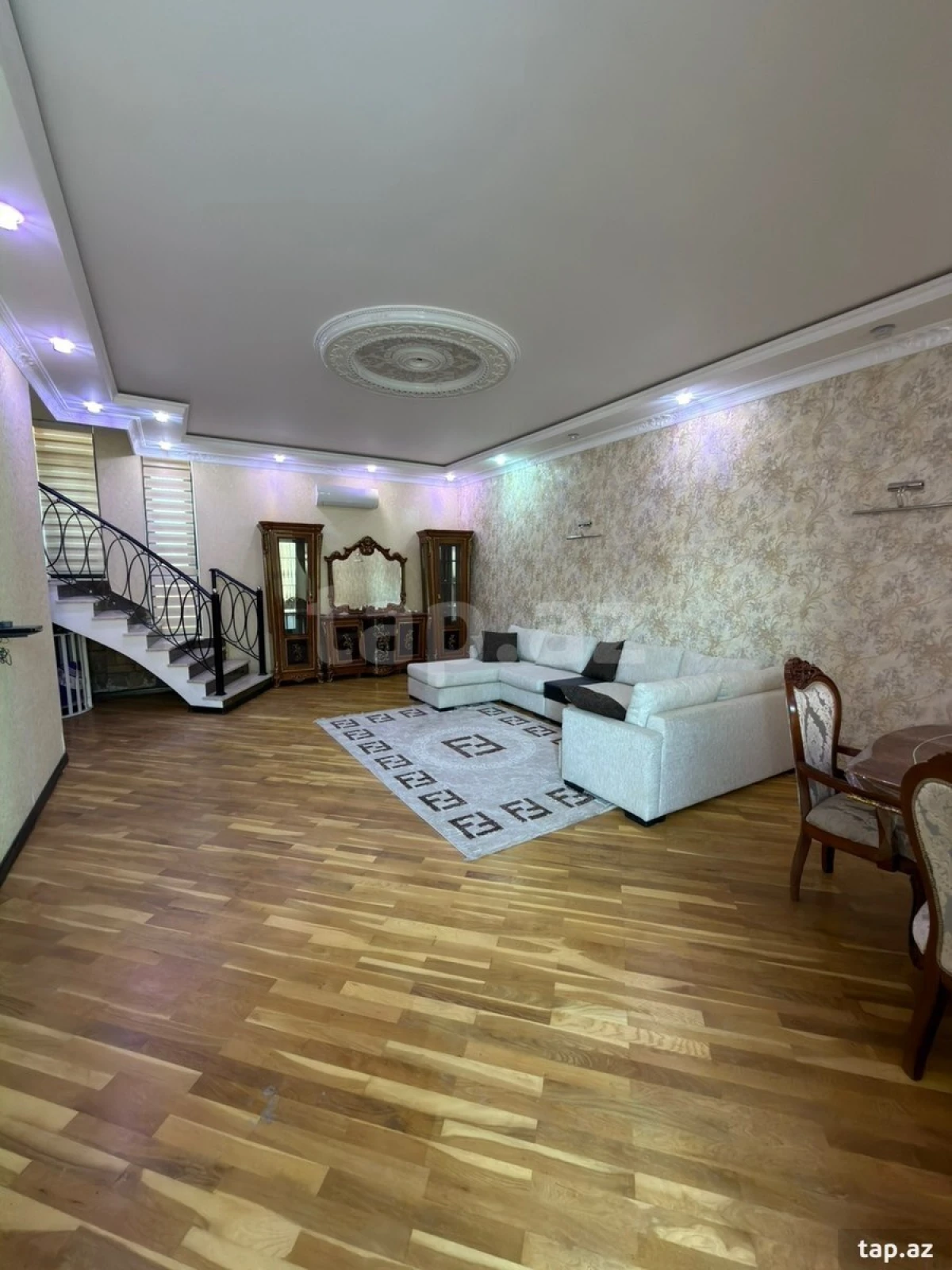 Satılır 4 otaqlı həyət evi