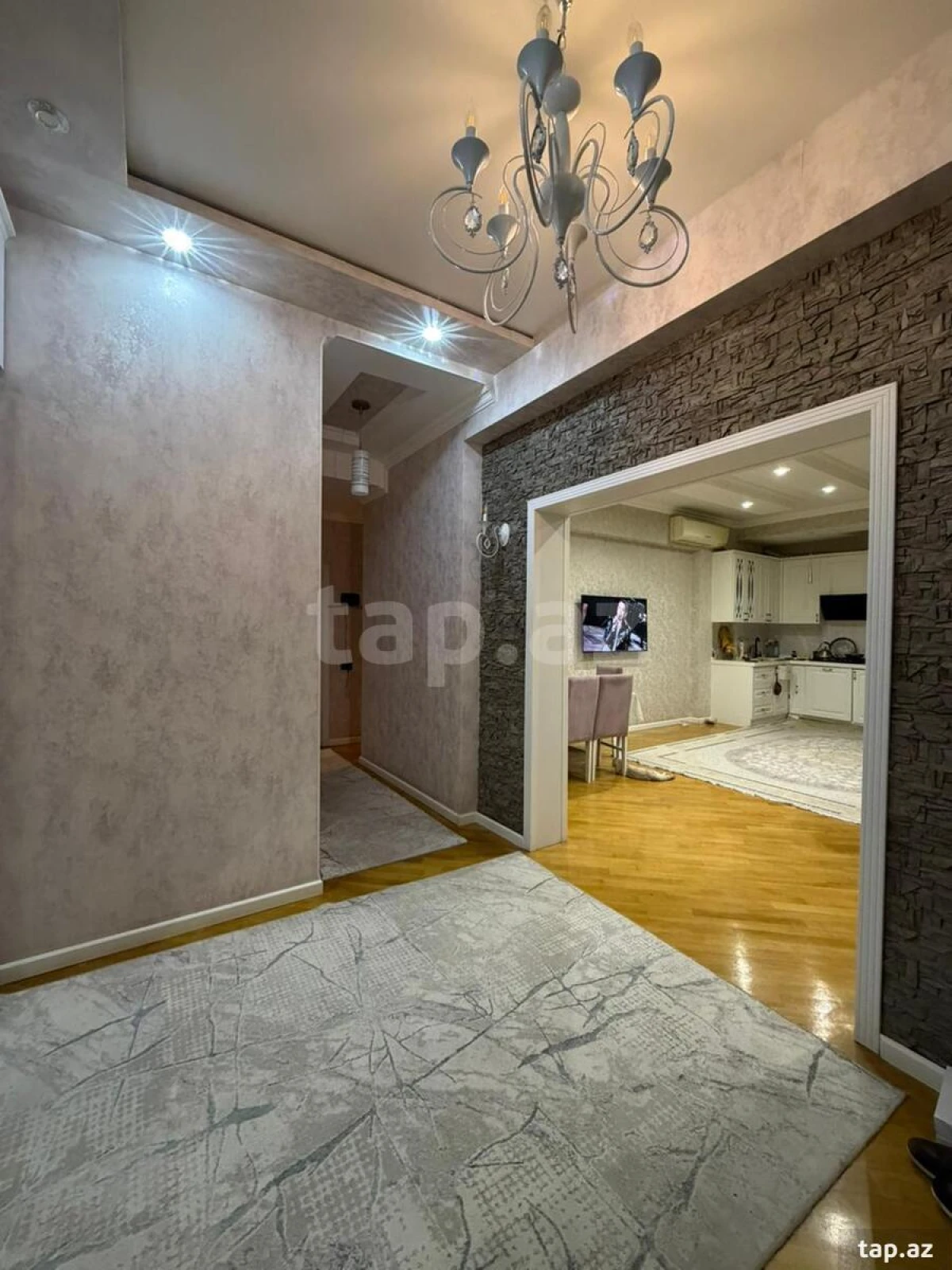 Satılır 3 otaqlı yeni tikili 109 m²