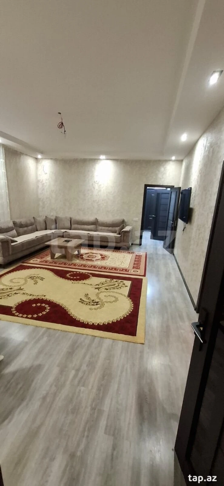 Satılır 4 otaqlı həyət evi