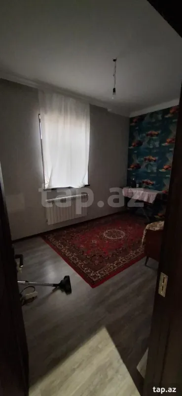 Satılır 4 otaqlı həyət evi