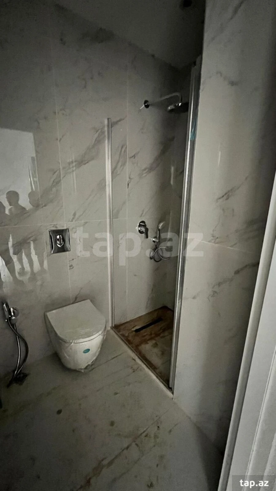 Kirayə verilir 2 otaqlı yeni tikili 50 m²