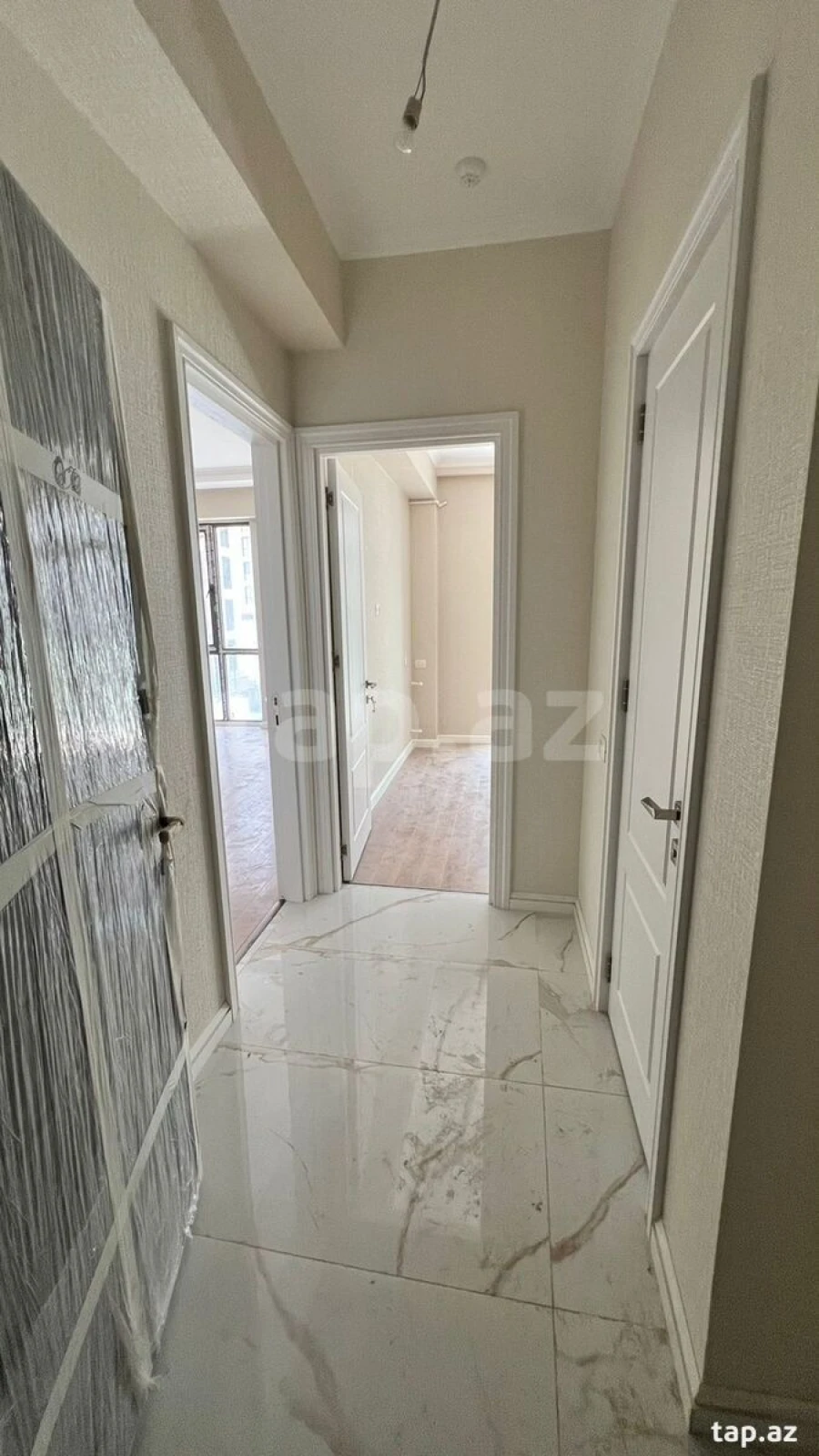 Kirayə verilir 2 otaqlı yeni tikili 50 m²