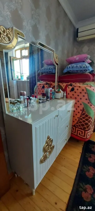 Satılır 2 otaqlı mənzil 73 m²