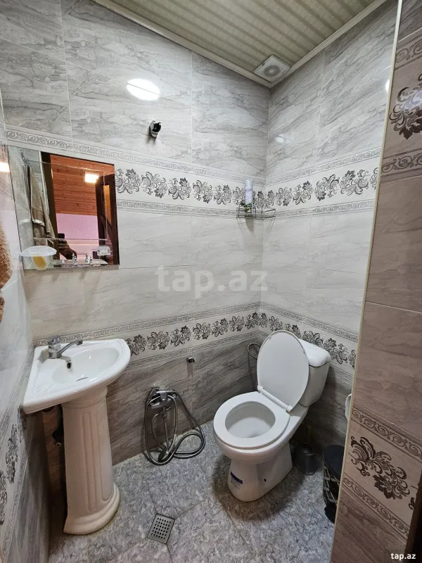 Kirayə verilir 3 otaqlı həyət evi