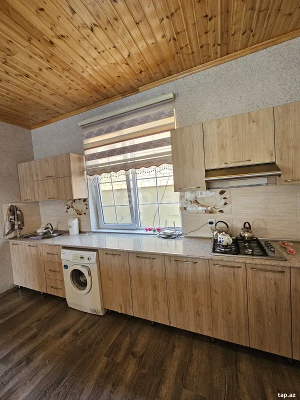 Kirayə verilir 3 otaqlı həyət evi