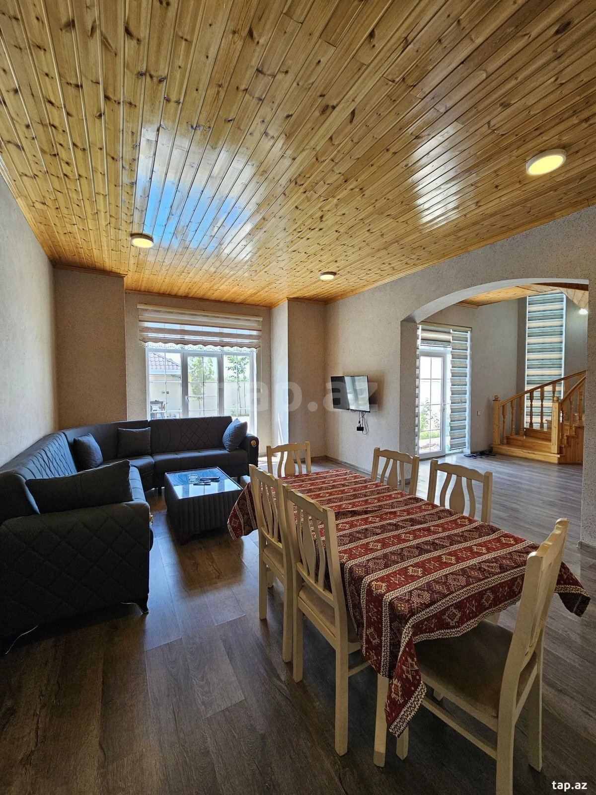 Kirayə verilir 3 otaqlı həyət evi