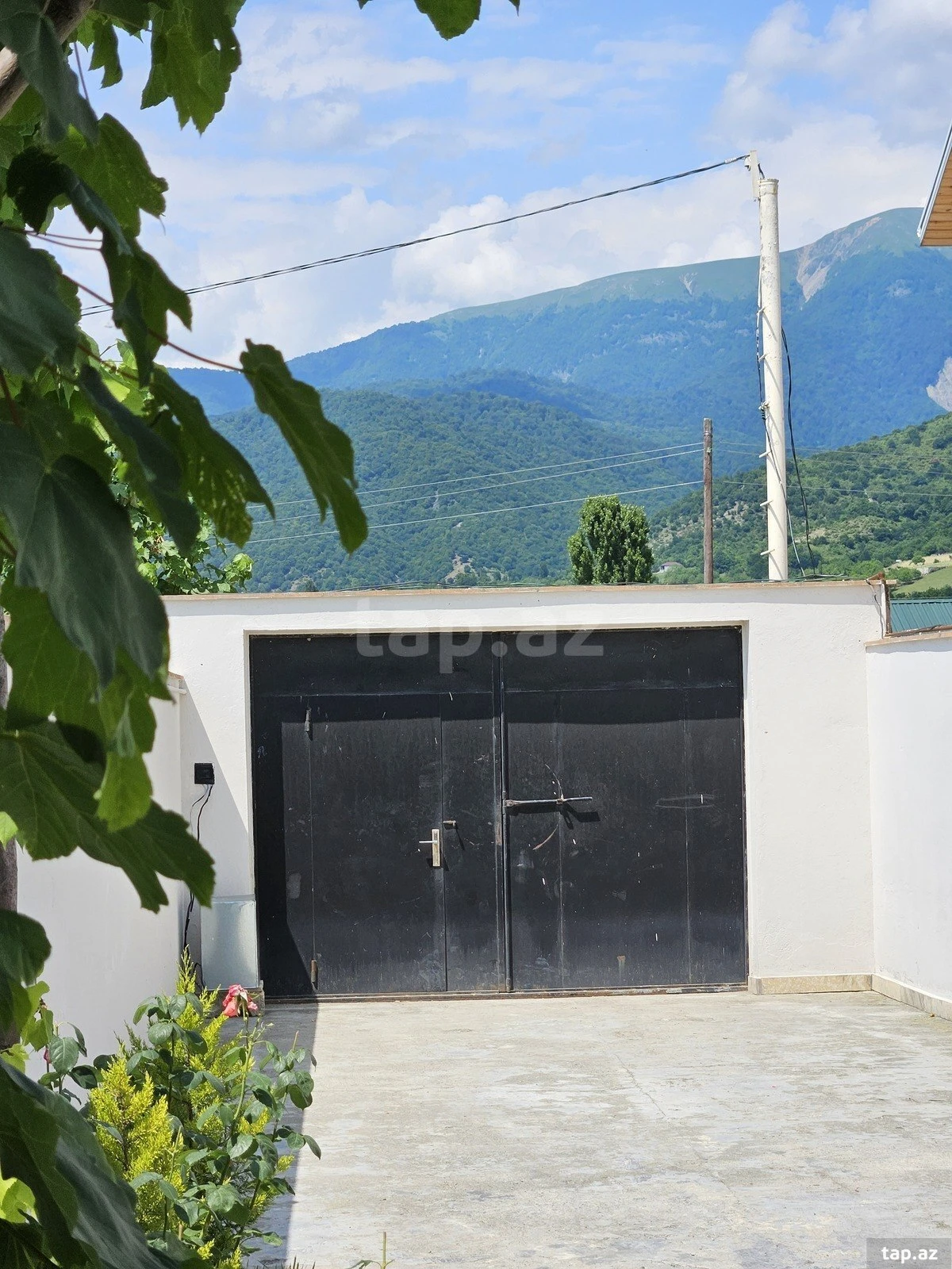 Kirayə verilir 3 otaqlı həyət evi