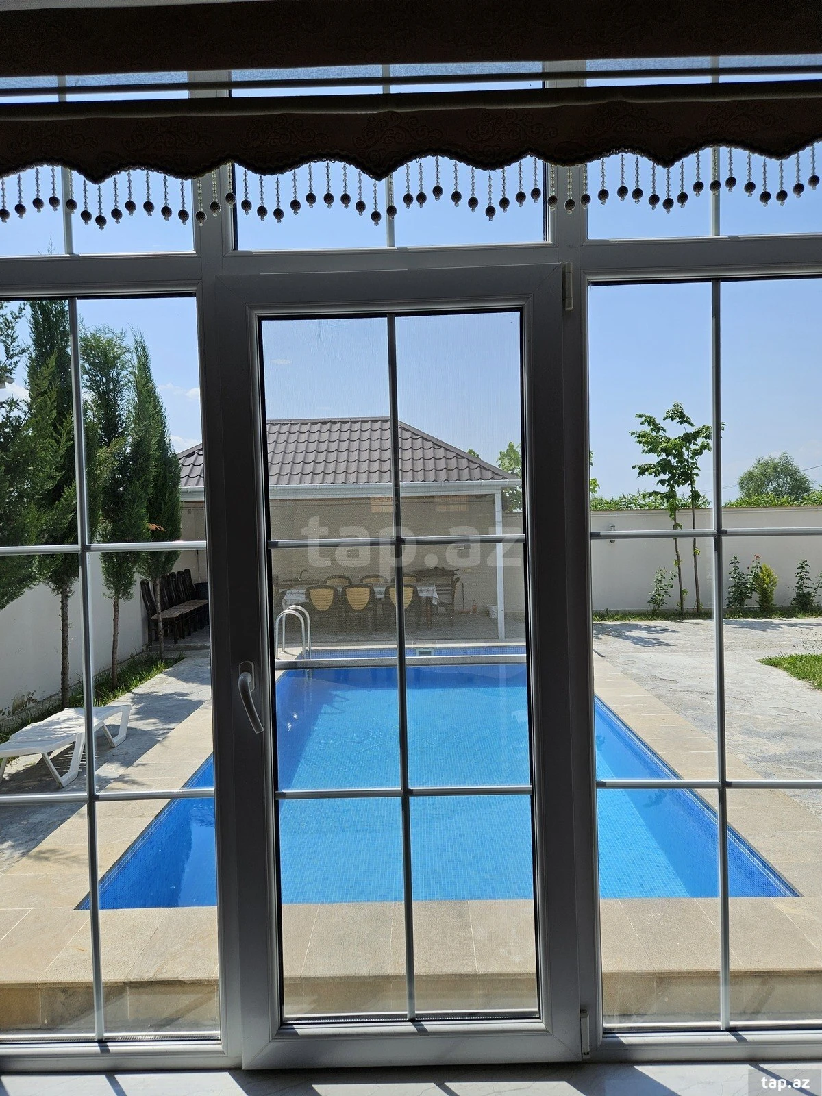 Kirayə verilir 3 otaqlı həyət evi