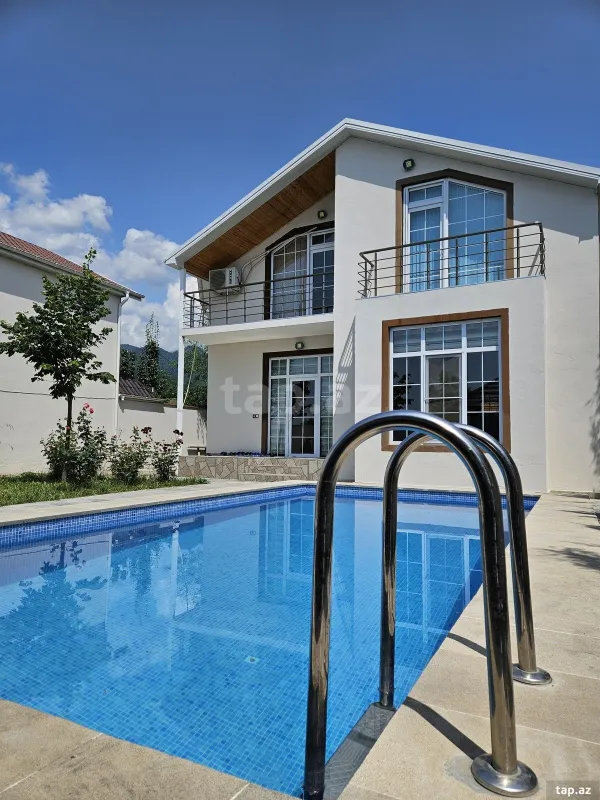 Kirayə verilir 3 otaqlı həyət evi