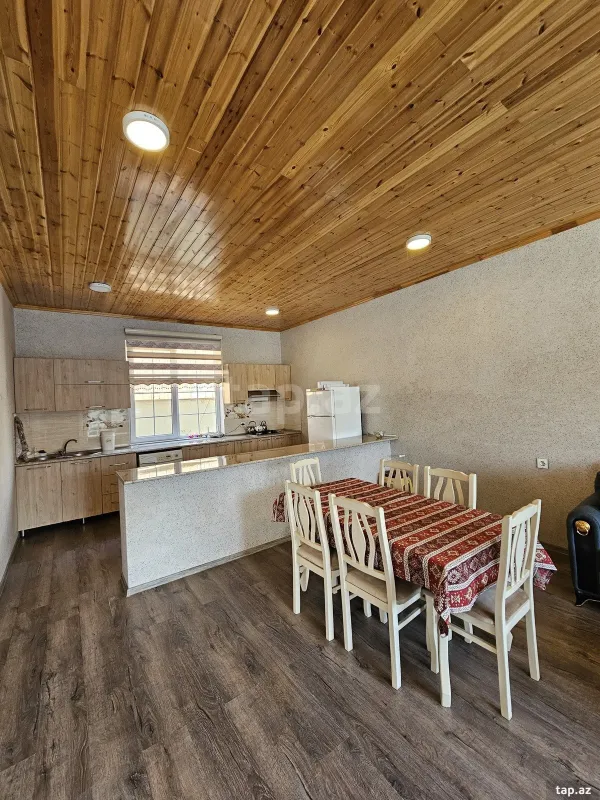 Kirayə verilir 3 otaqlı həyət evi