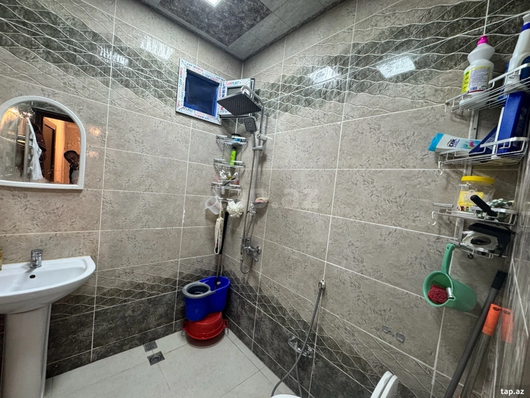 Satılır 5 otaqlı həyət evi