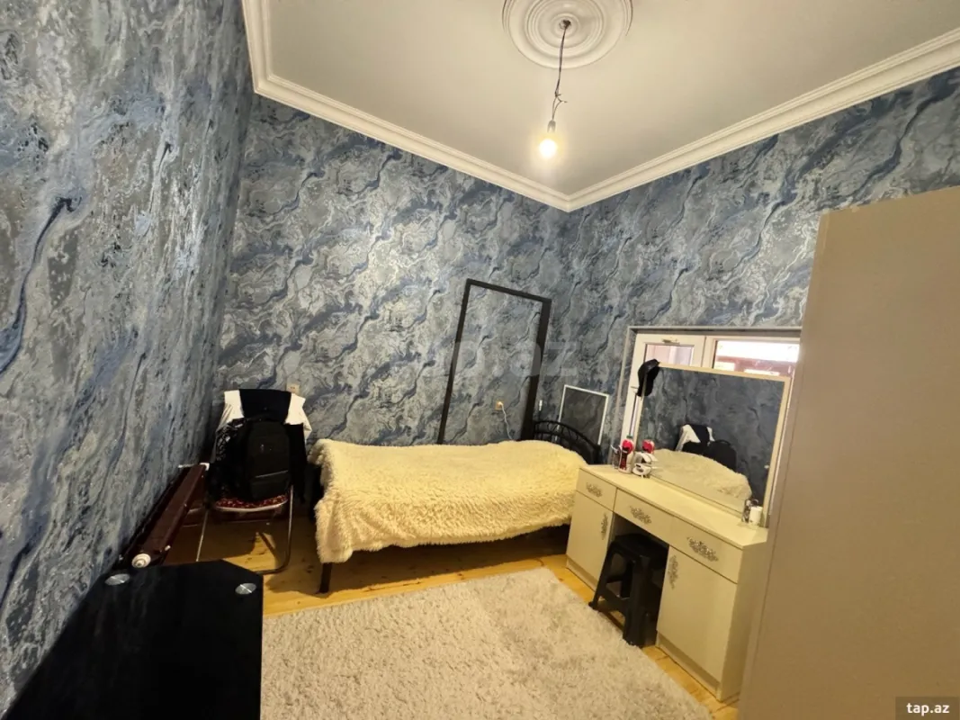 Satılır 5 otaqlı həyət evi