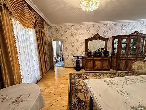 Satılır 5 otaqlı həyət evi