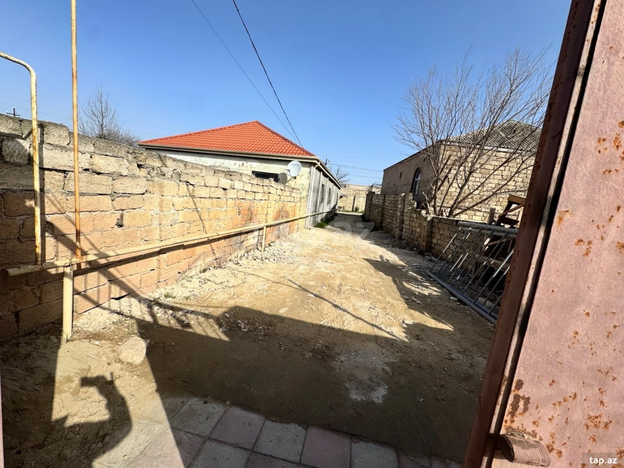 Satılır 5 otaqlı həyət evi