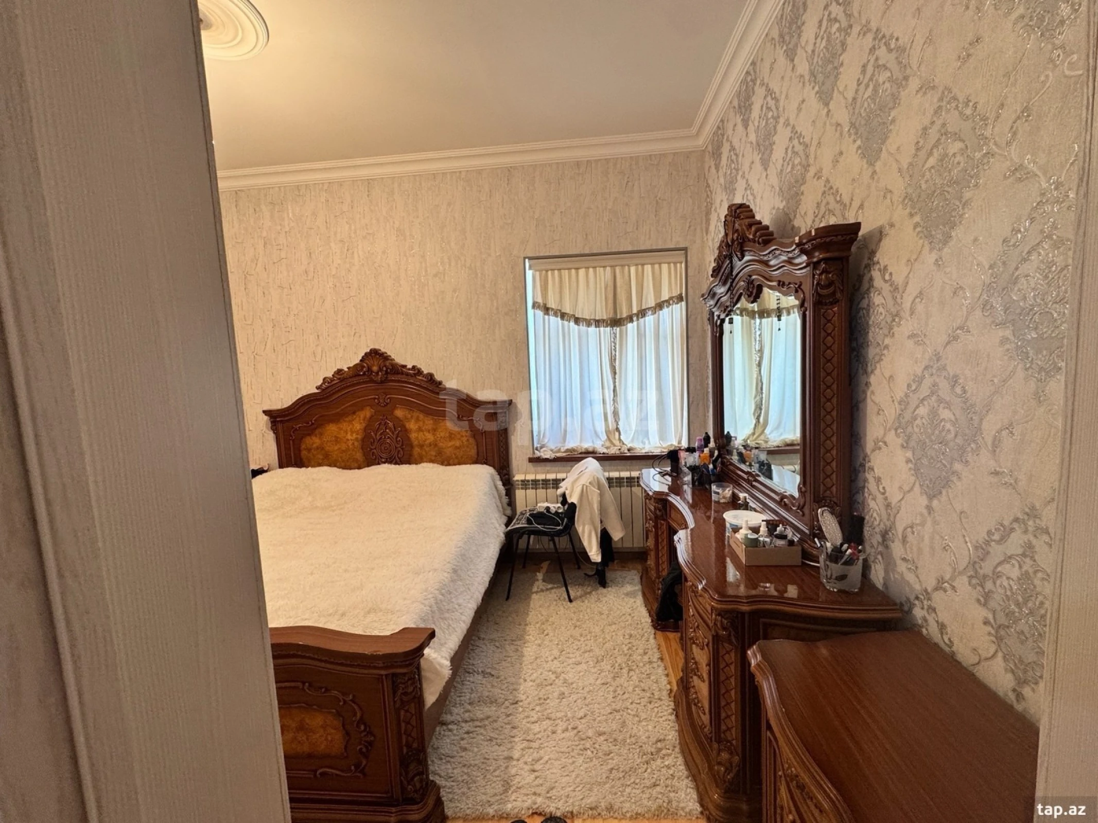 Satılır 5 otaqlı həyət evi